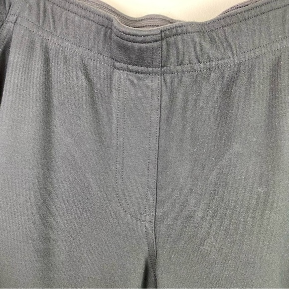 Chico’s Black Stretch knit pull on fit and flare pants size 1 or size medium - Picture 11 of 11